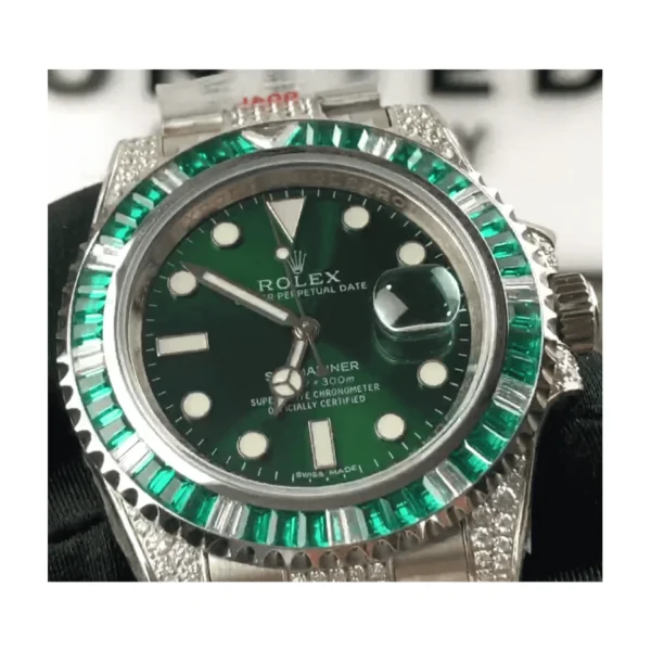 Rolex Submariner Hulk 116610LV Diamond Green Dial Iced Out Replica